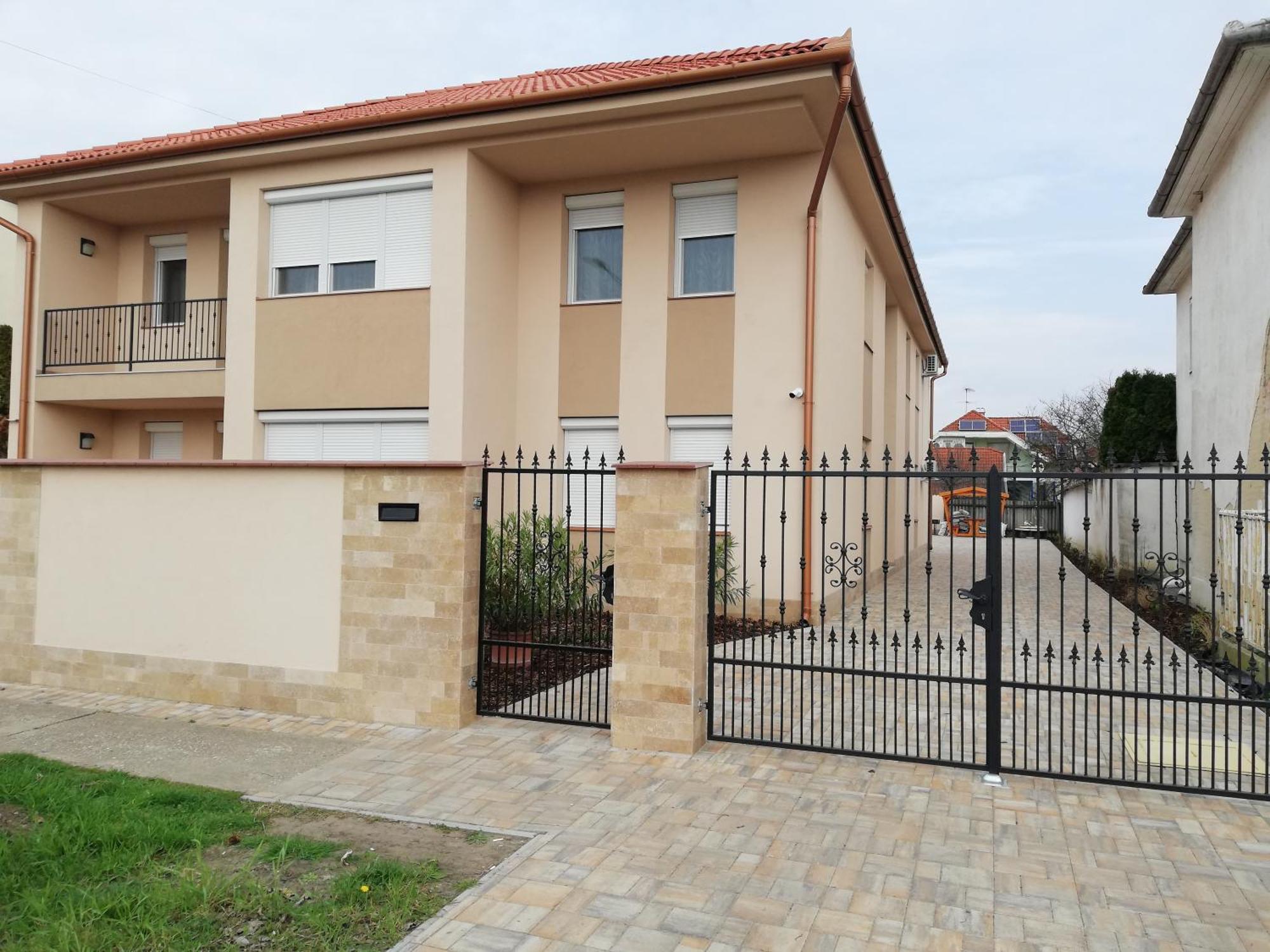 Imola Es Andrea Apartmanhaz 3 Hajdúszoboszló Extérieur photo