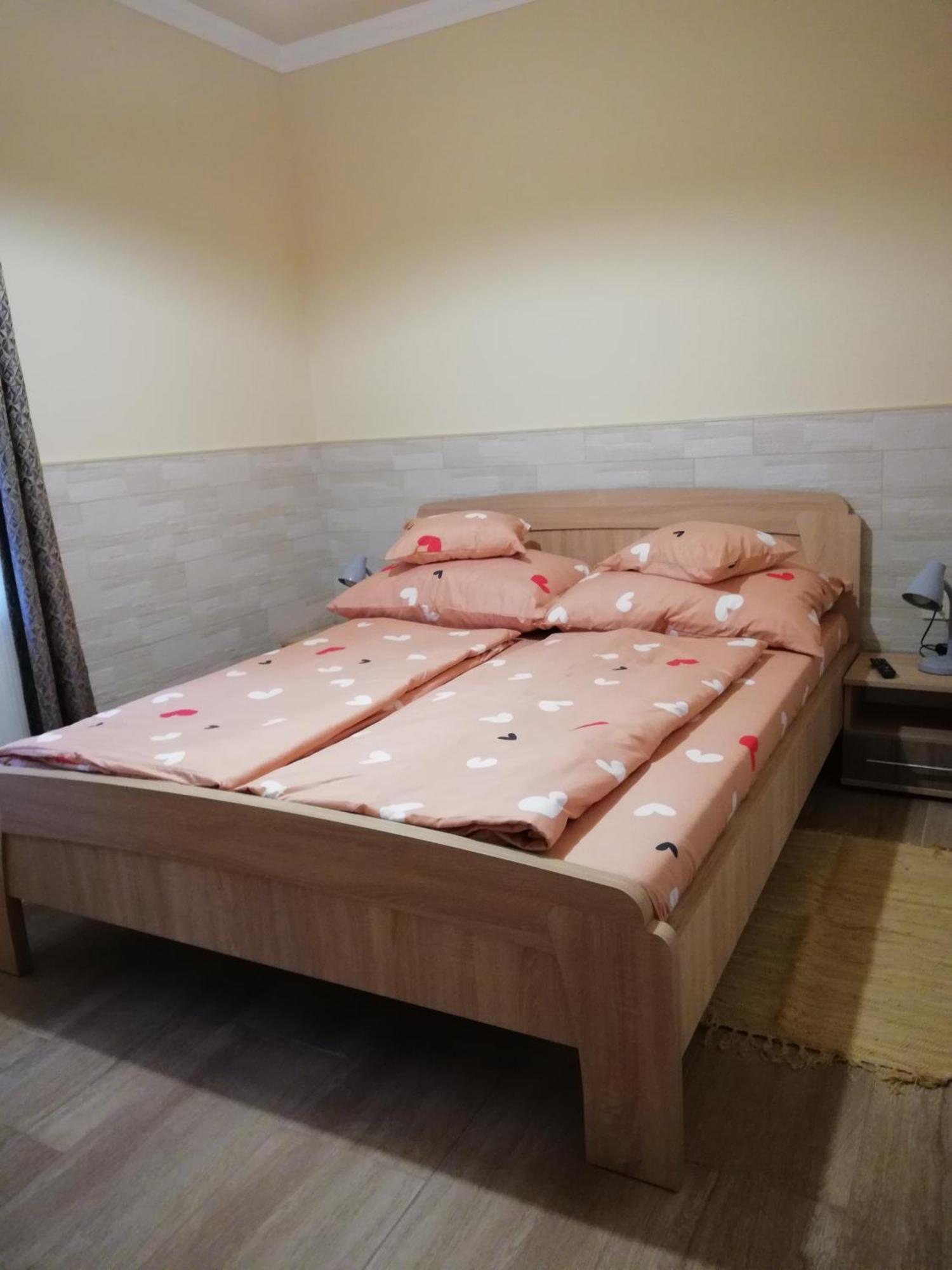 Imola Es Andrea Apartmanhaz 3 Hajdúszoboszló Extérieur photo